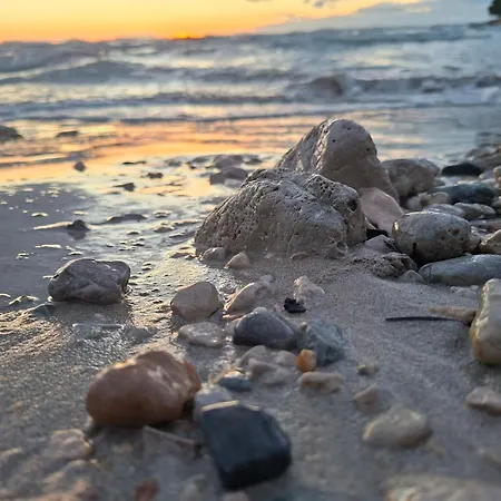 Sunny House 穆泰尔岛