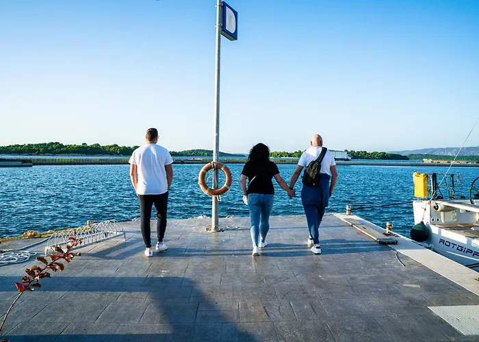 Sunny House 穆泰尔岛