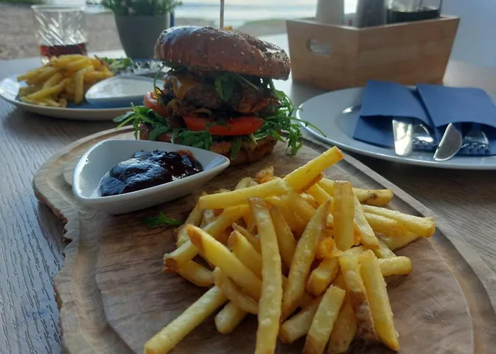 Sunny House * 穆泰尔岛