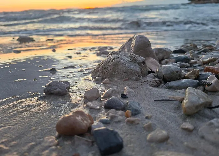 Sunny House 穆泰尔岛